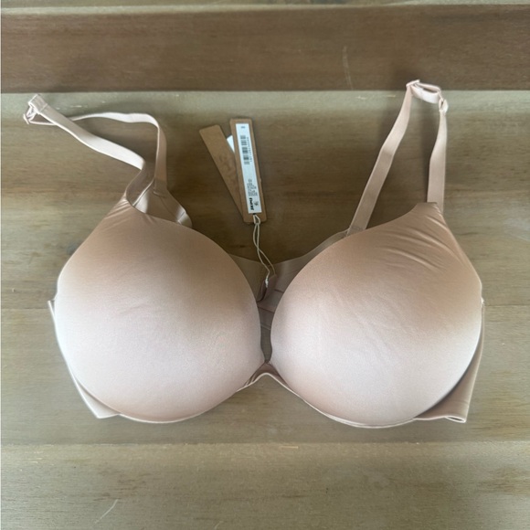 SKIMS ultimate push-up plunge bra - Picture 2 of 5